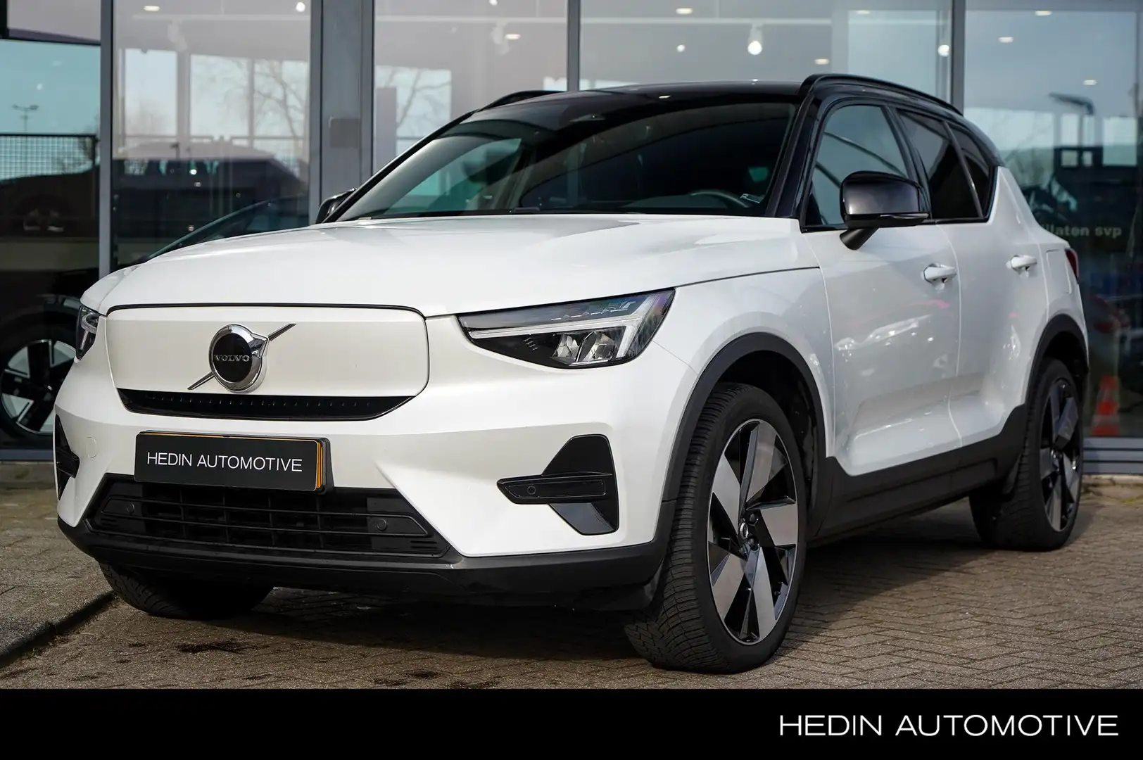 Volvo XC40 Recharge Plus 70 kWh | Automaat | Adaptive Cruise Blanc - 1