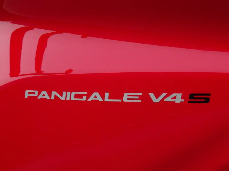 Ducati Panigale V4 S - foto 7