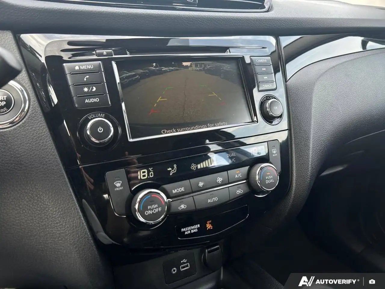 Nissan Qashqai снимка Nissan Qashqai