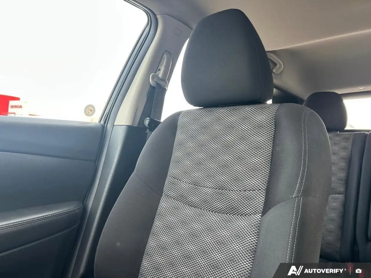 Nissan Qashqai снимка Nissan Qashqai