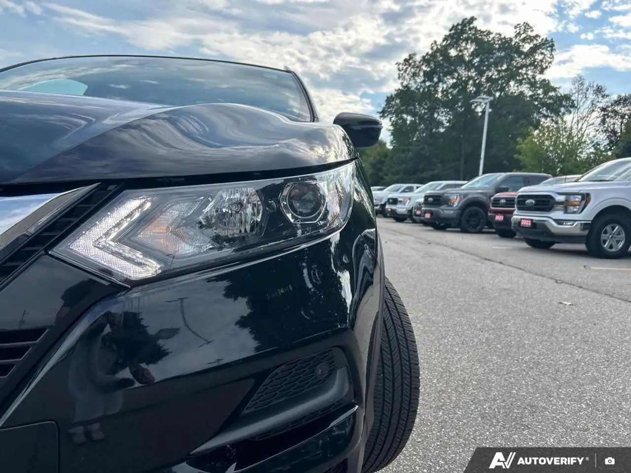 Nissan Qashqai снимка Nissan Qashqai