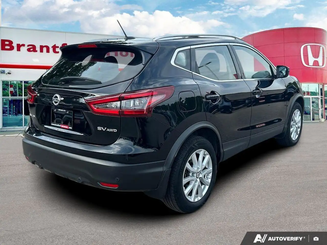Nissan Qashqai снимка Nissan Qashqai