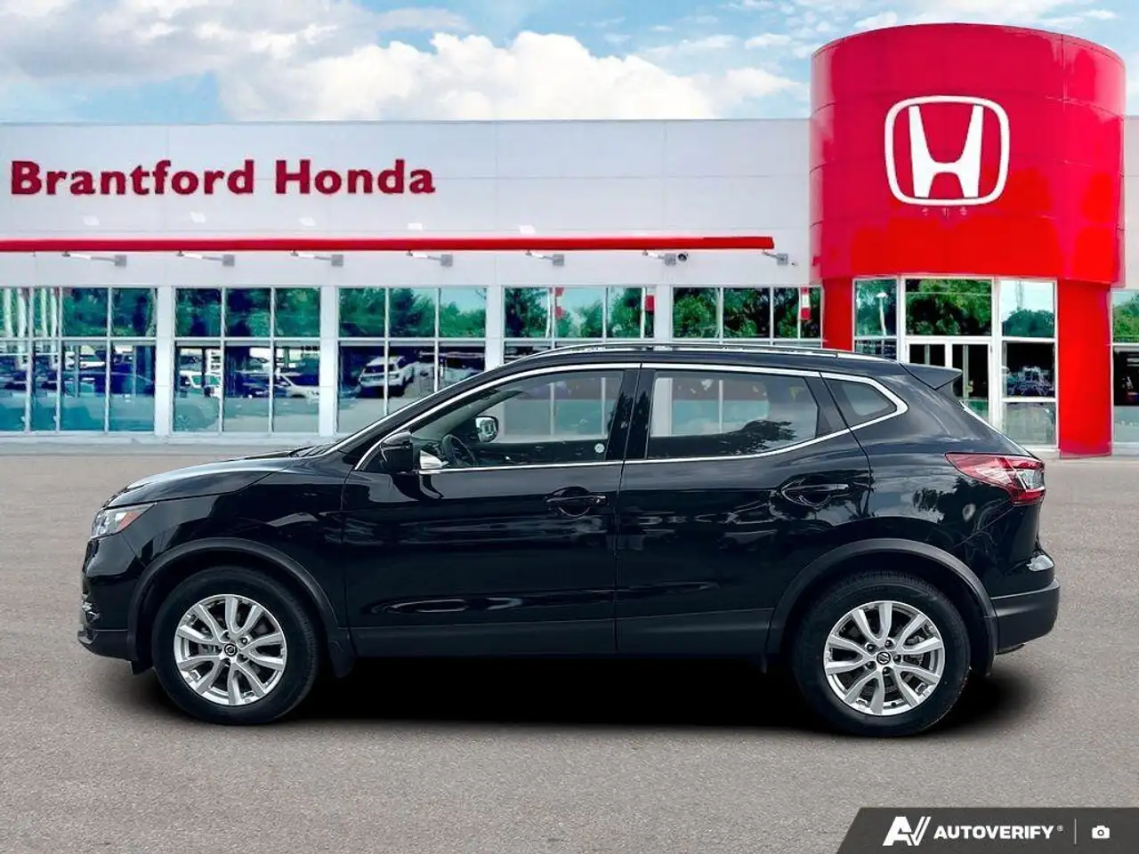 Nissan Qashqai снимка Nissan Qashqai