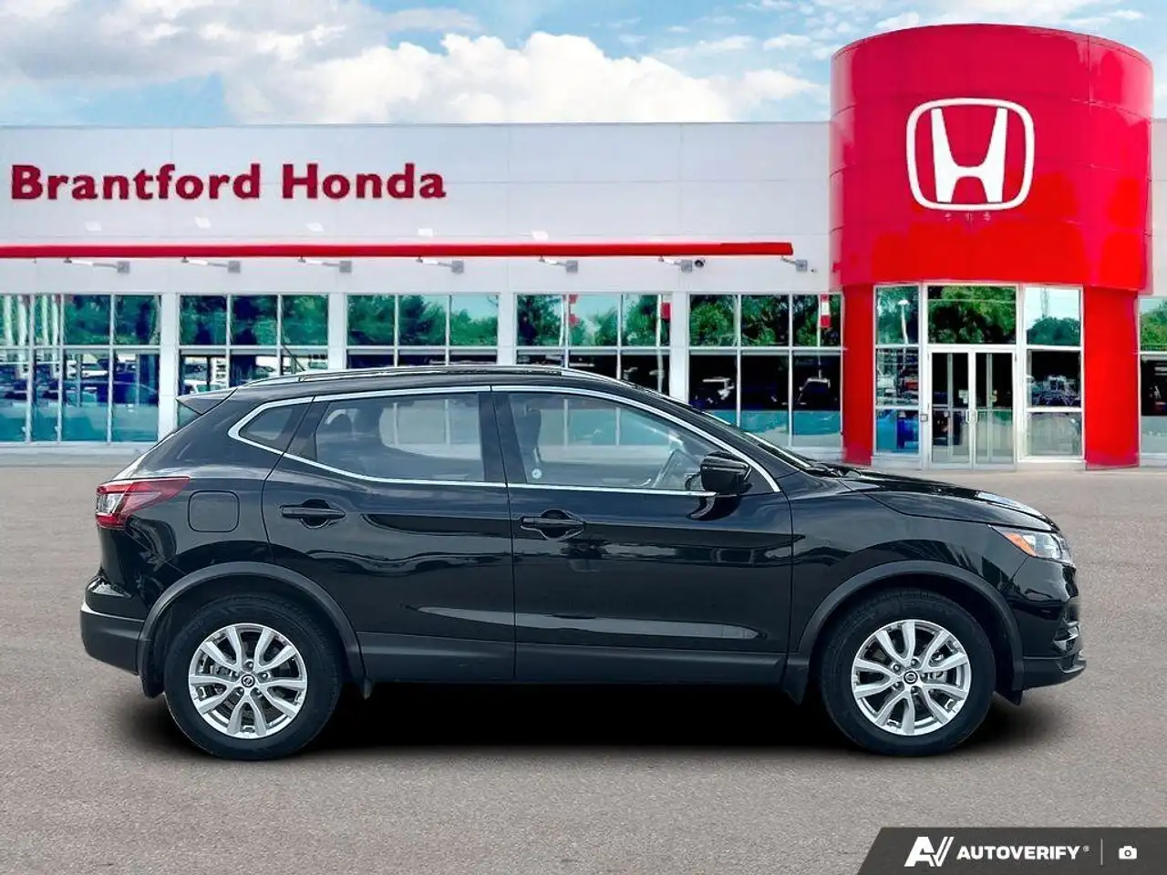 Nissan Qashqai снимка Nissan Qashqai