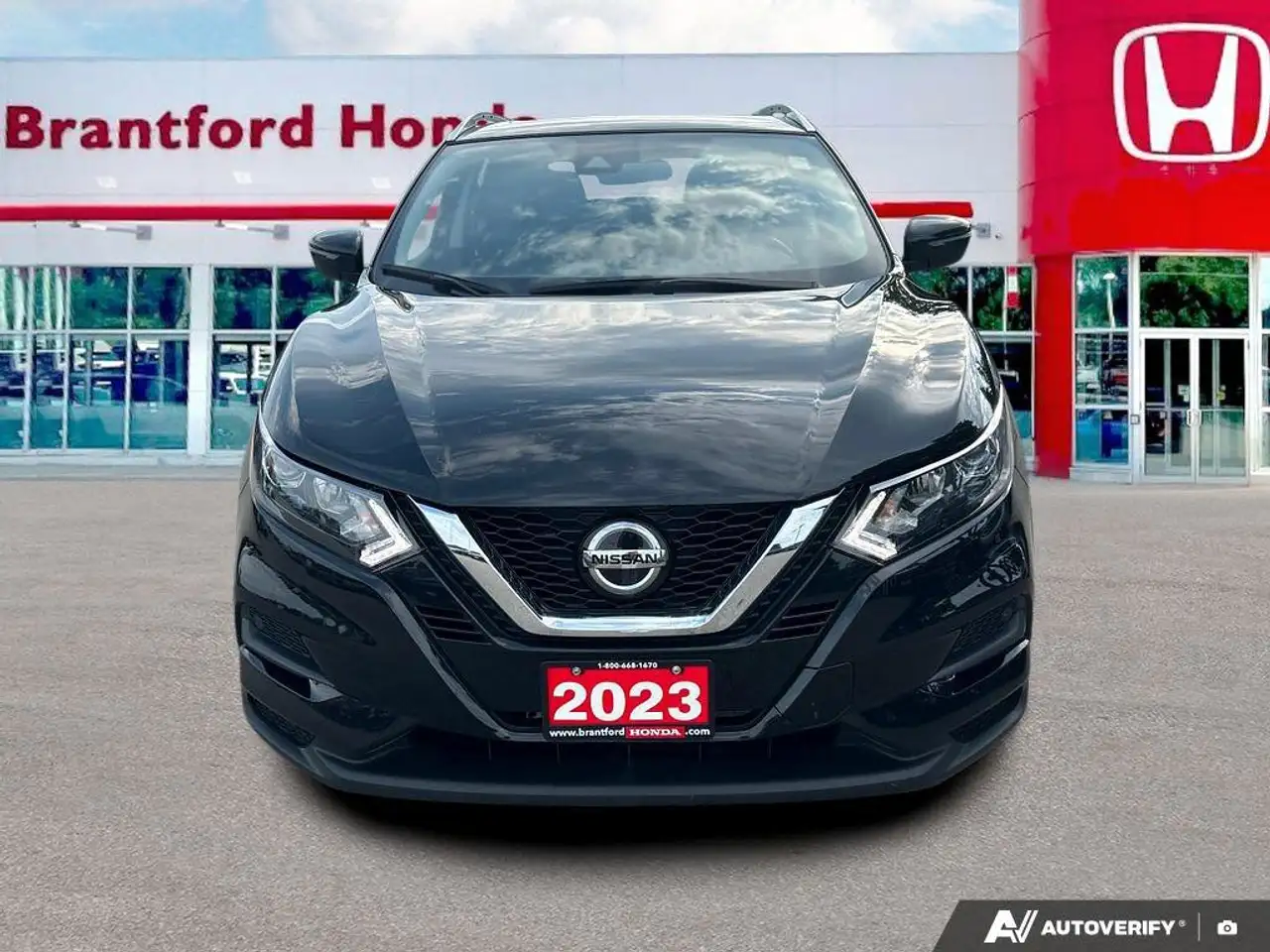 Nissan Qashqai снимка Nissan Qashqai
