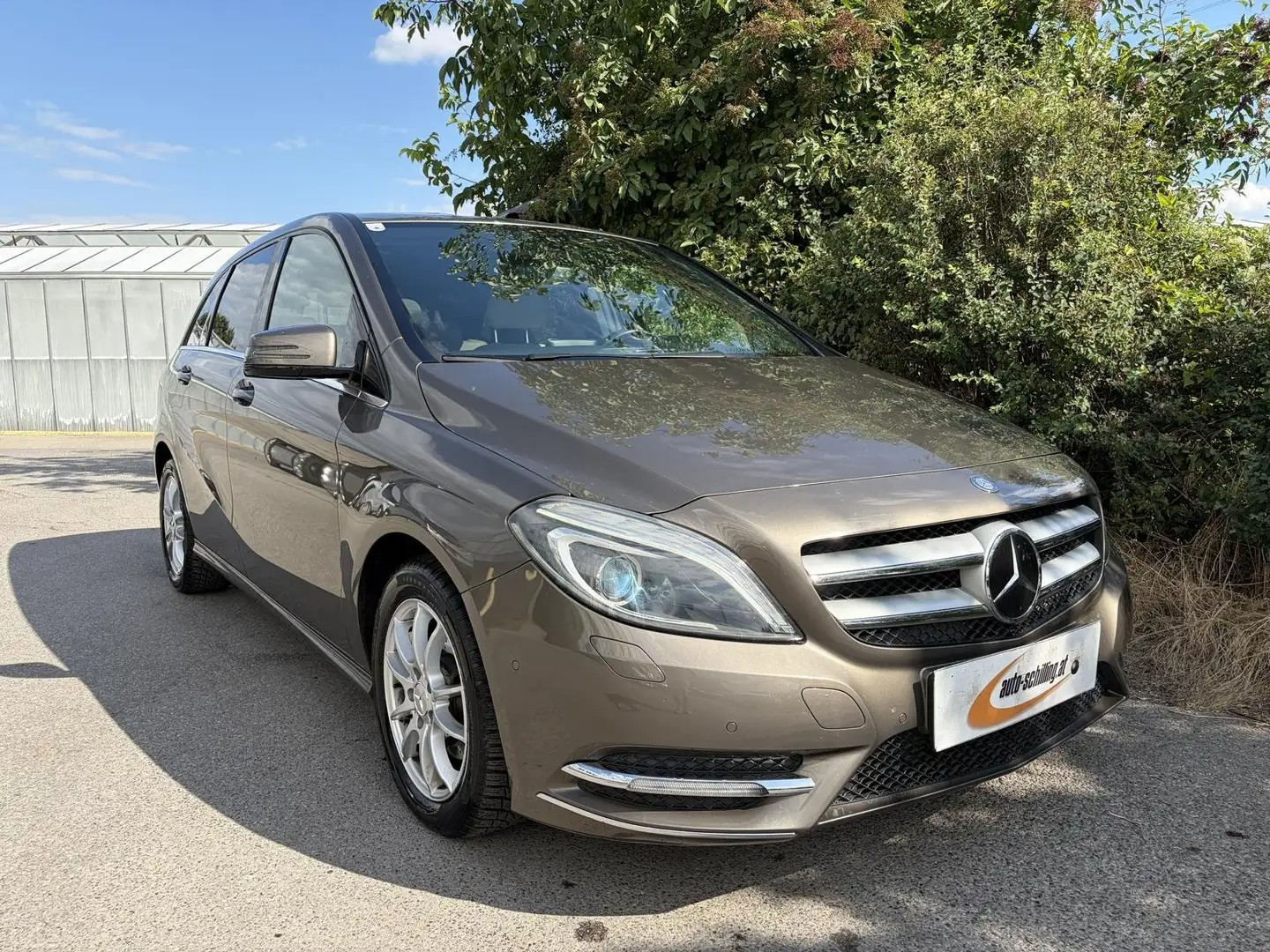 Mercedes-Benz B 180 B 180 CDI Aut. *Extras* Leder Xenon Navi Sitzhzg Braun - 1