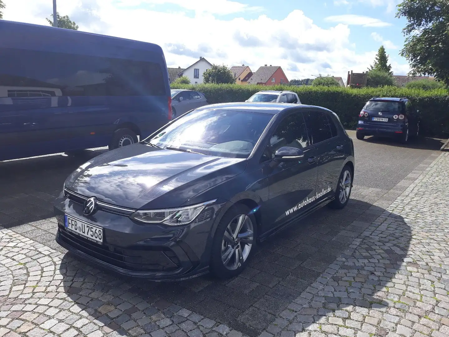 Volkswagen Golf VIII 1,5 l TSI R-Line Grau - 2