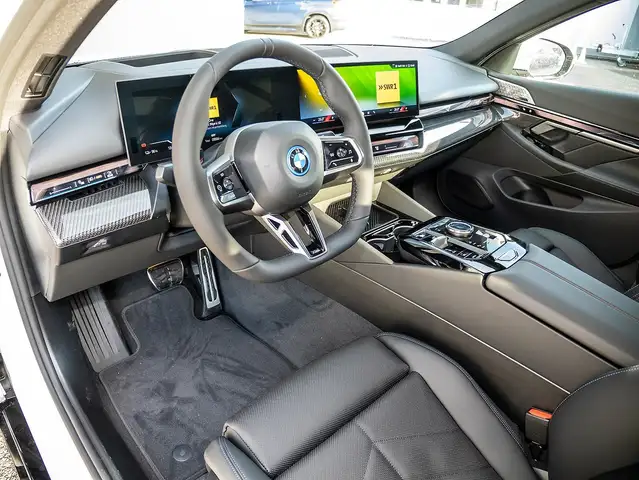 BMW I5 view 3