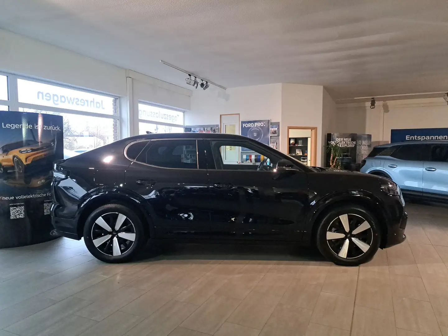 Ford Capri Extended Range 77kWh RWD, AGR-Sitze vorn, Wärmepum Černá - 2