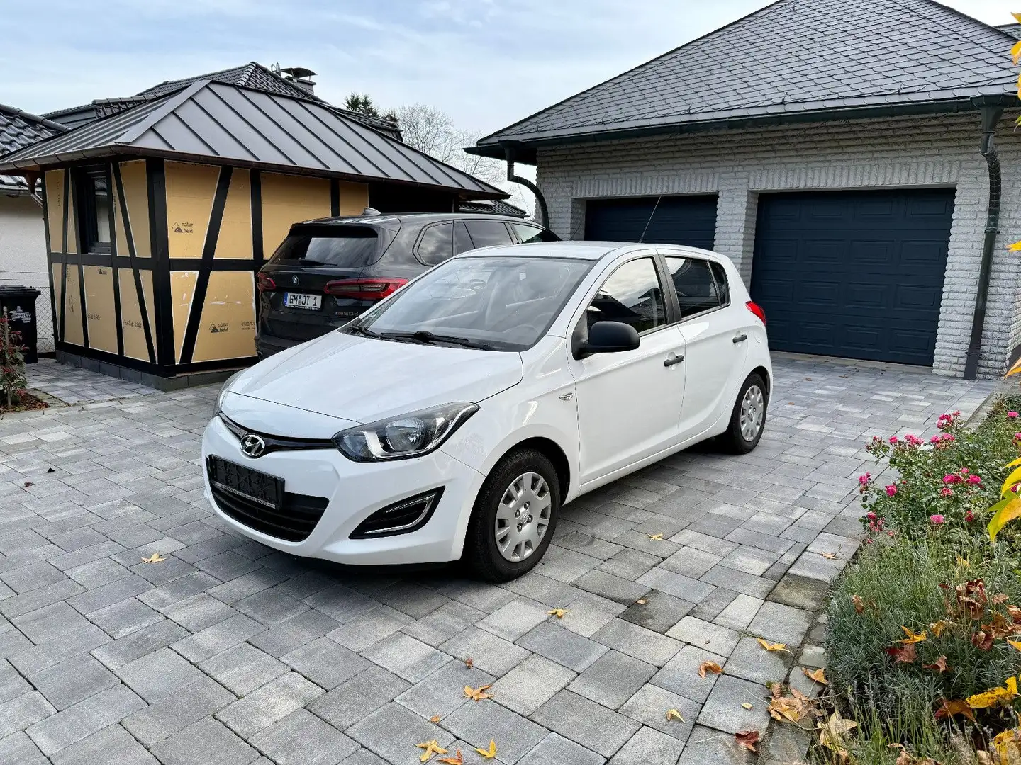 Hyundai i20 FIFA World Cup Edition Weiß - 1