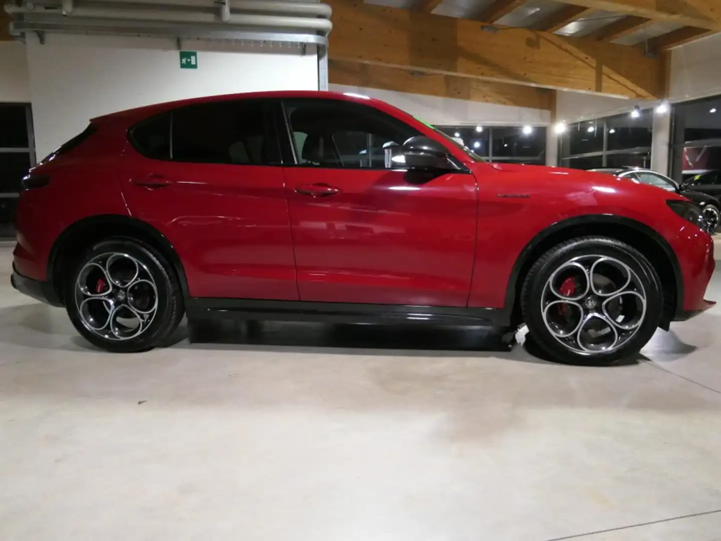 Alfa Romeo Stelvio 2.0 Turbo 280 CV AT8 Q4 Veloce - 1