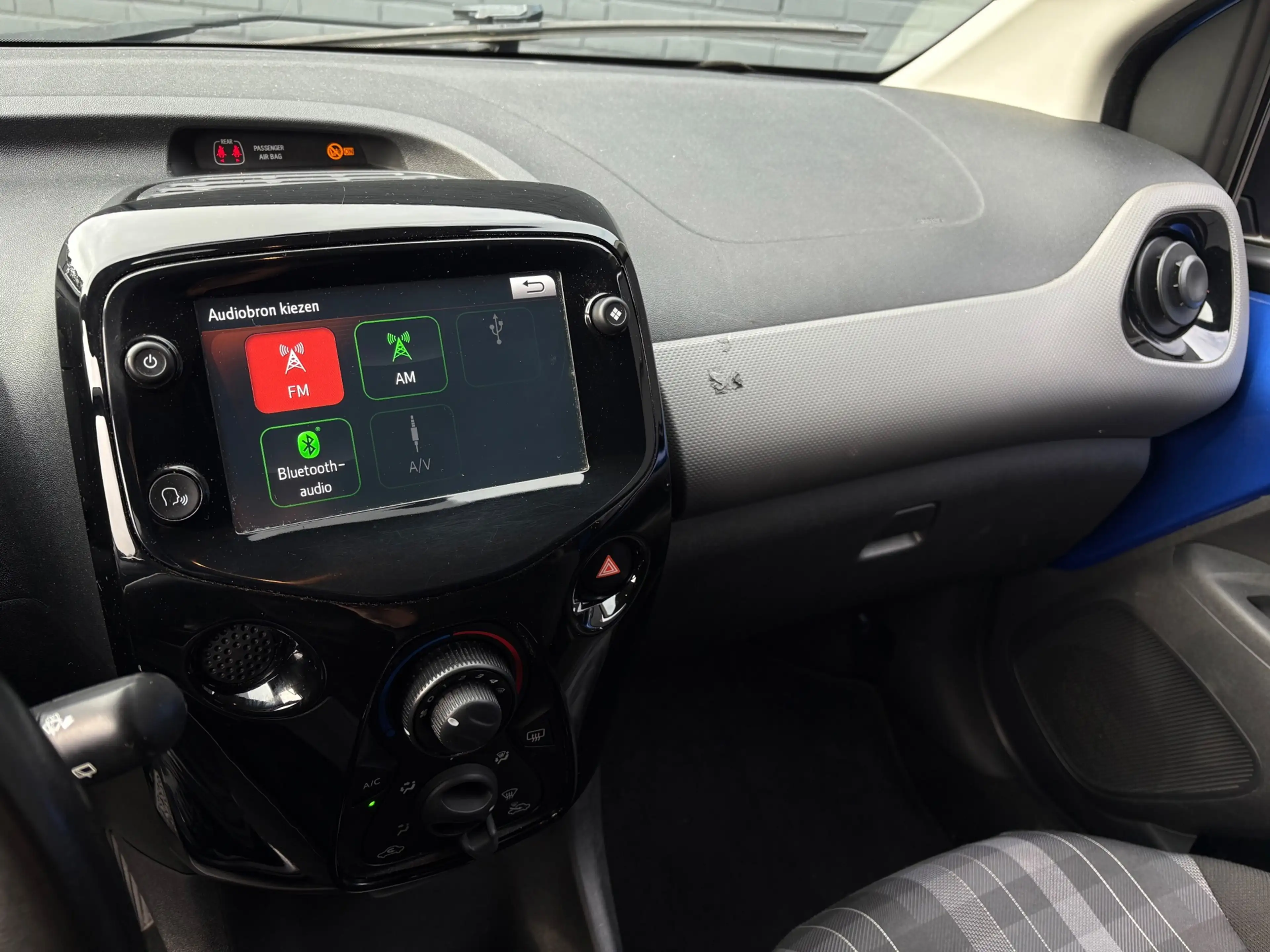 Peugeot 108 1.0 e-VTi Allure | LED | Bluetooth | Carplay — photo 10