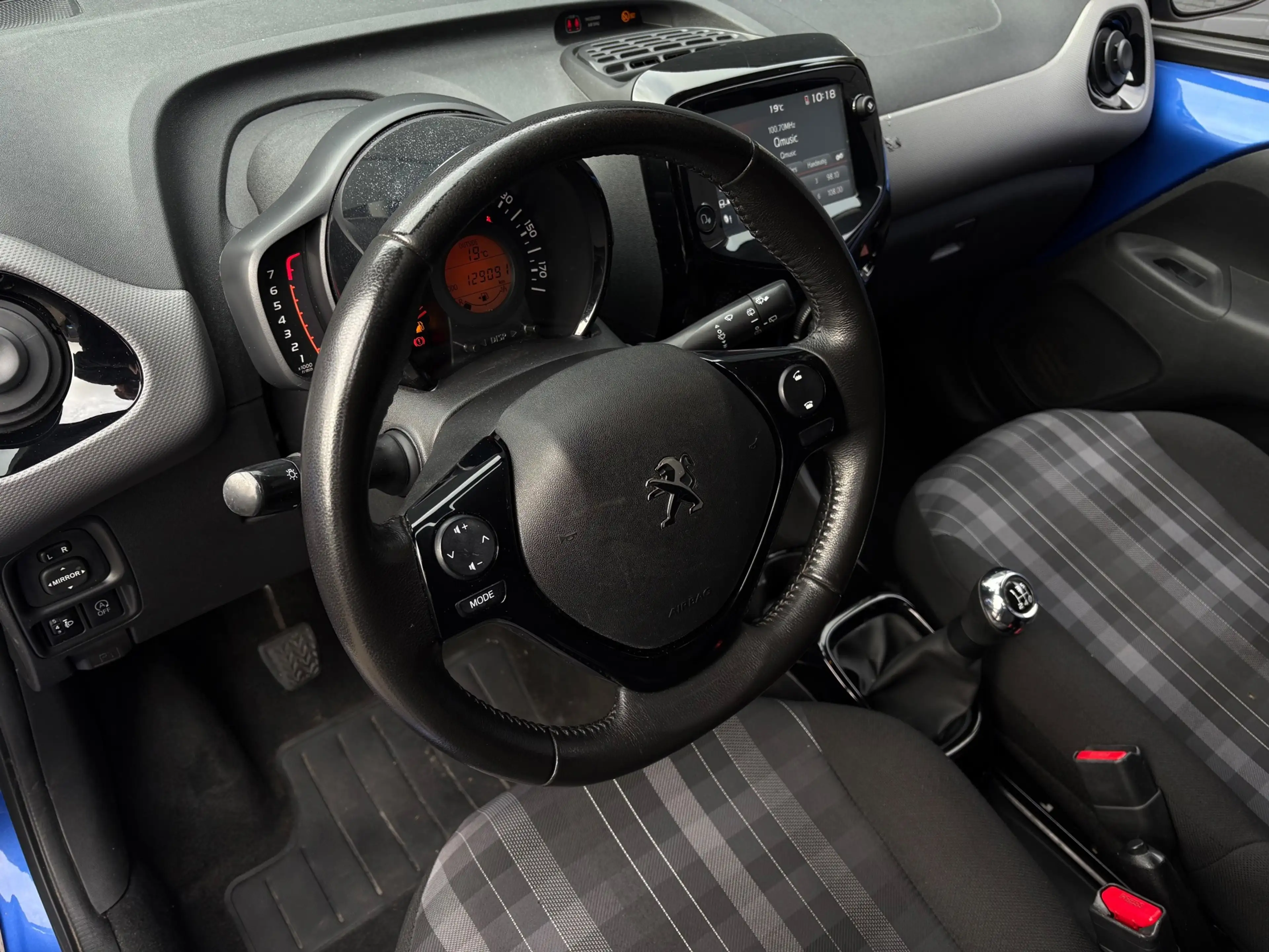 Peugeot 108 1.0 e-VTi Allure | LED | Bluetooth | Carplay — photo 7