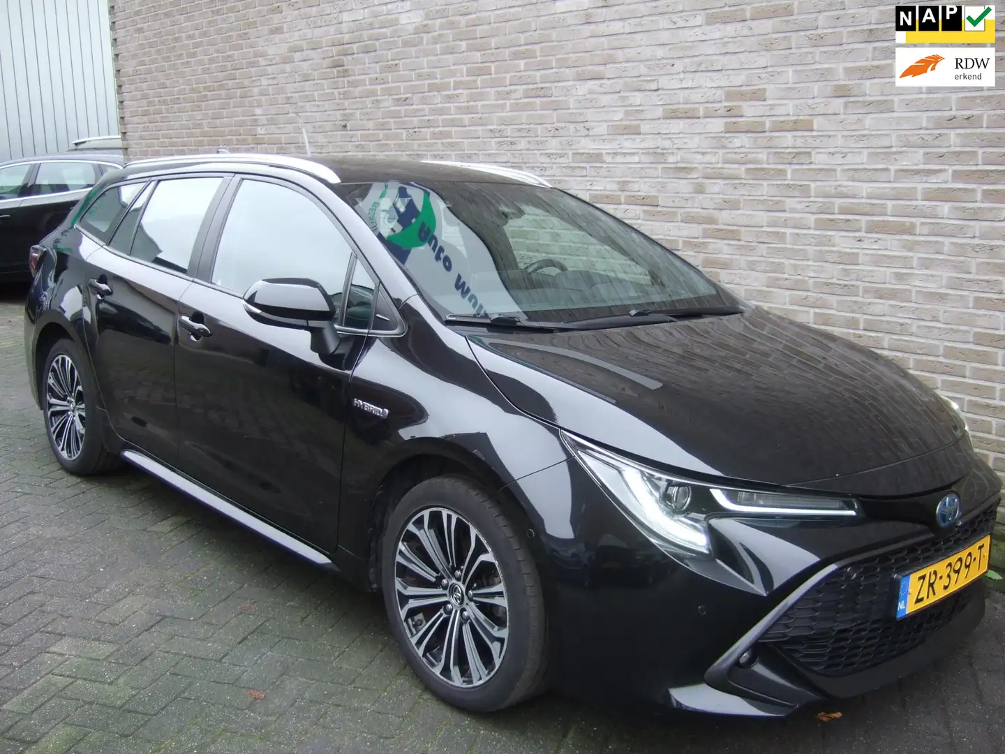Toyota Corolla Touring Sports 1.8 Hybrid Style - 1e eig! - Trekha Noir - 1