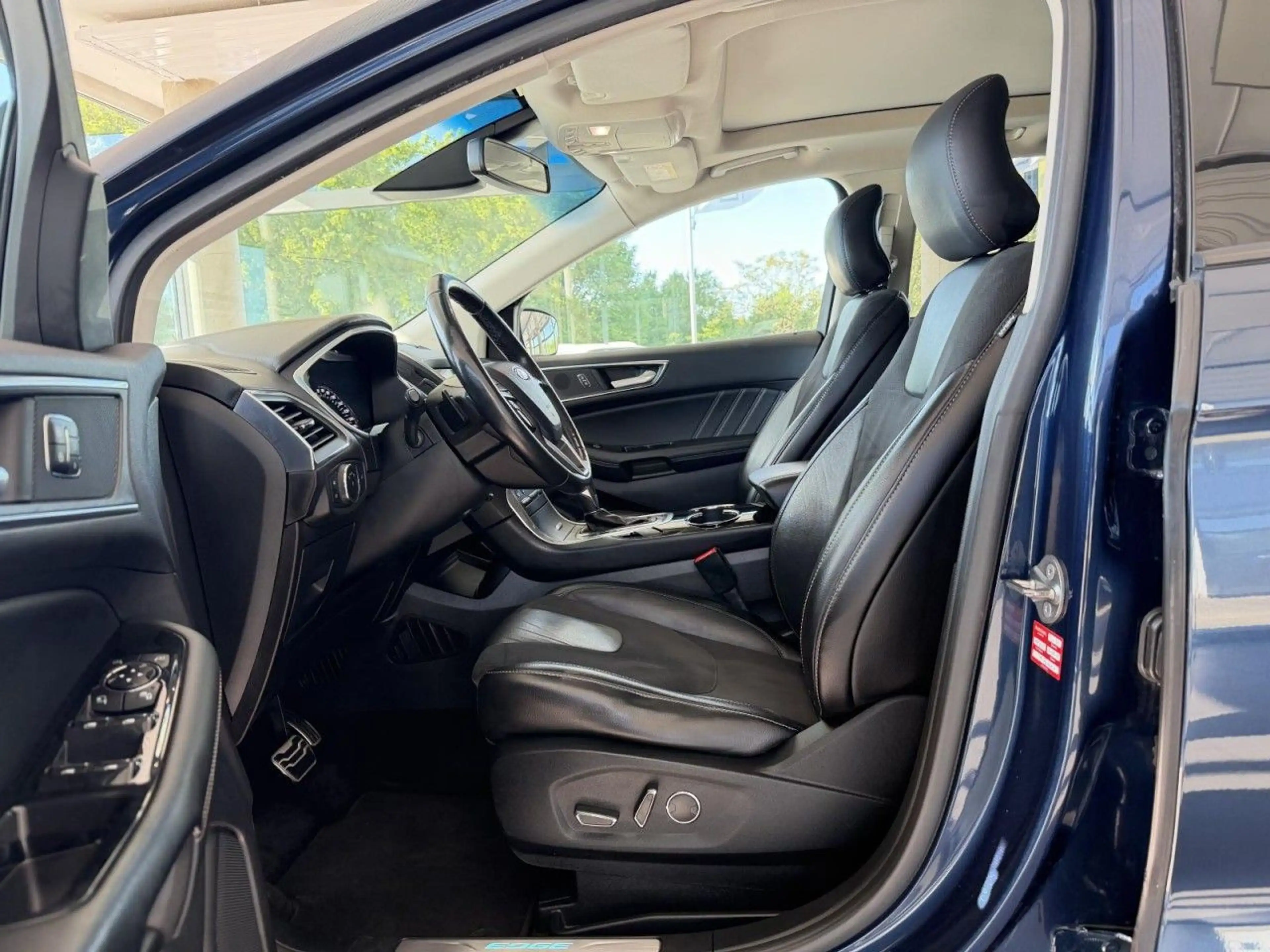 Ford Edge ST-Line 4x4 2.0 TDI AUT NAVI LED GRA GBA BT Klima — photo 11