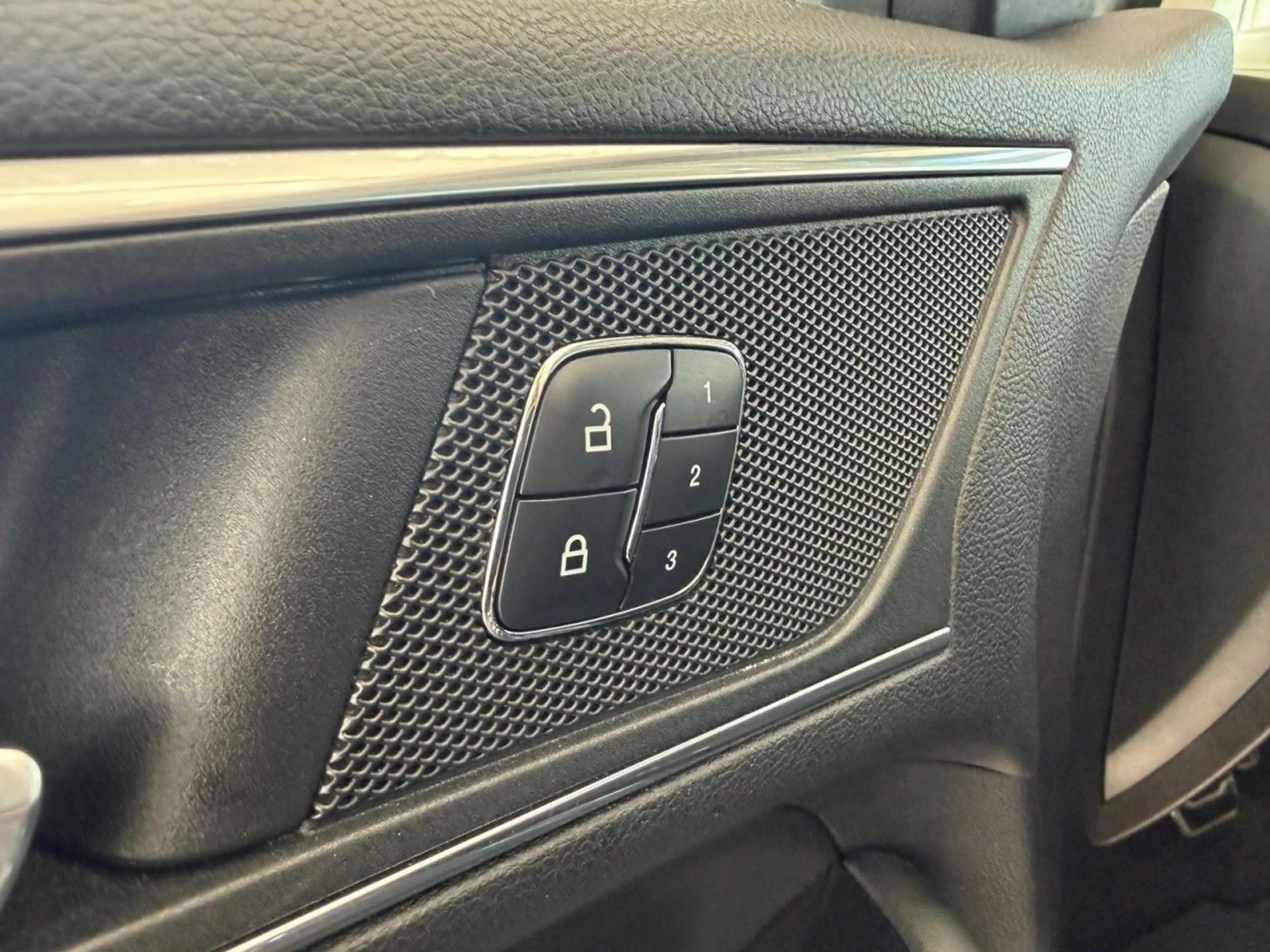 Ford Edge ST-Line 4x4 2.0 TDI AUT NAVI LED GRA GBA BT Klima — photo 14