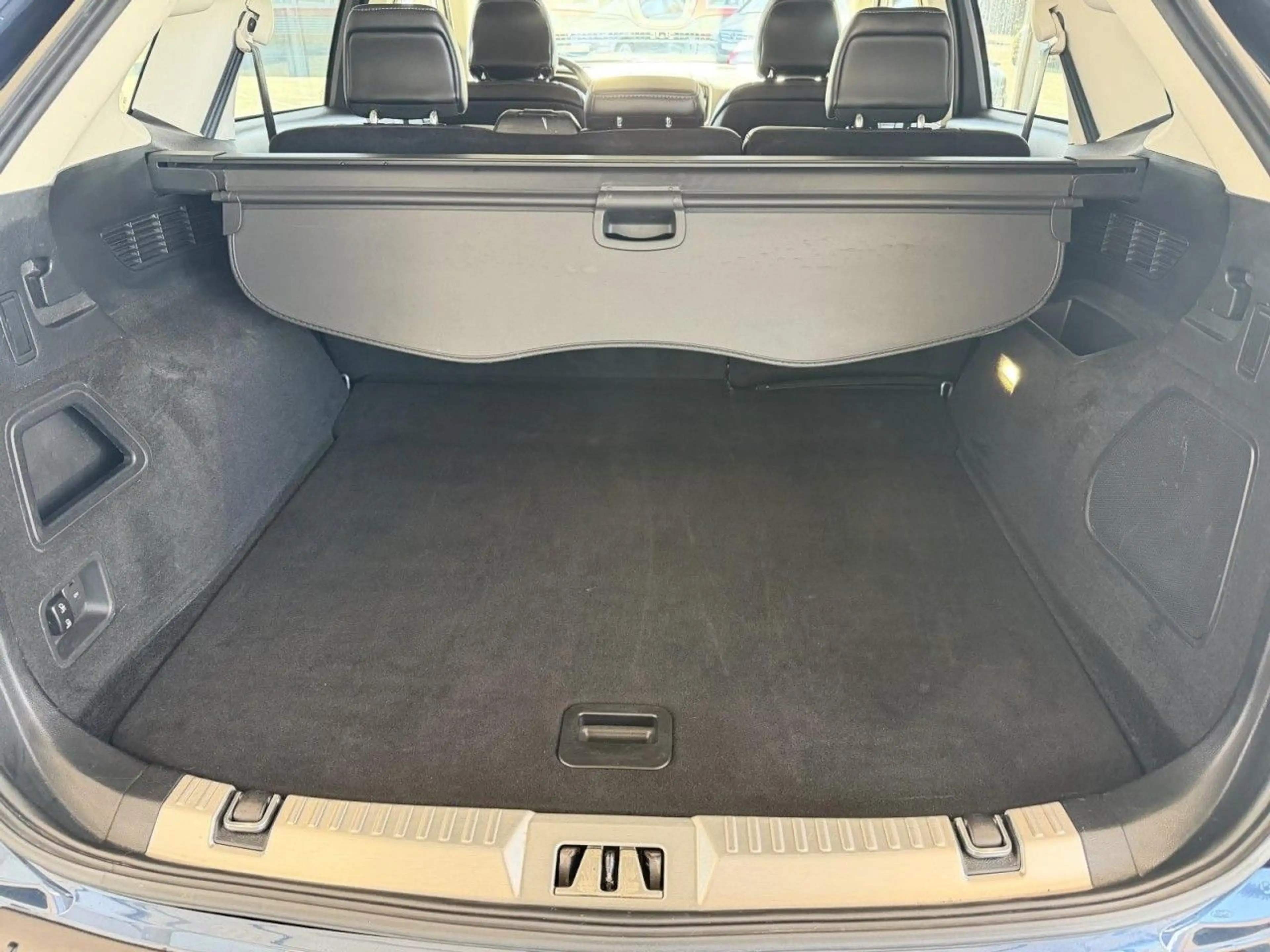 Ford Edge ST-Line 4x4 2.0 TDI AUT NAVI LED GRA GBA BT Klima — photo 6