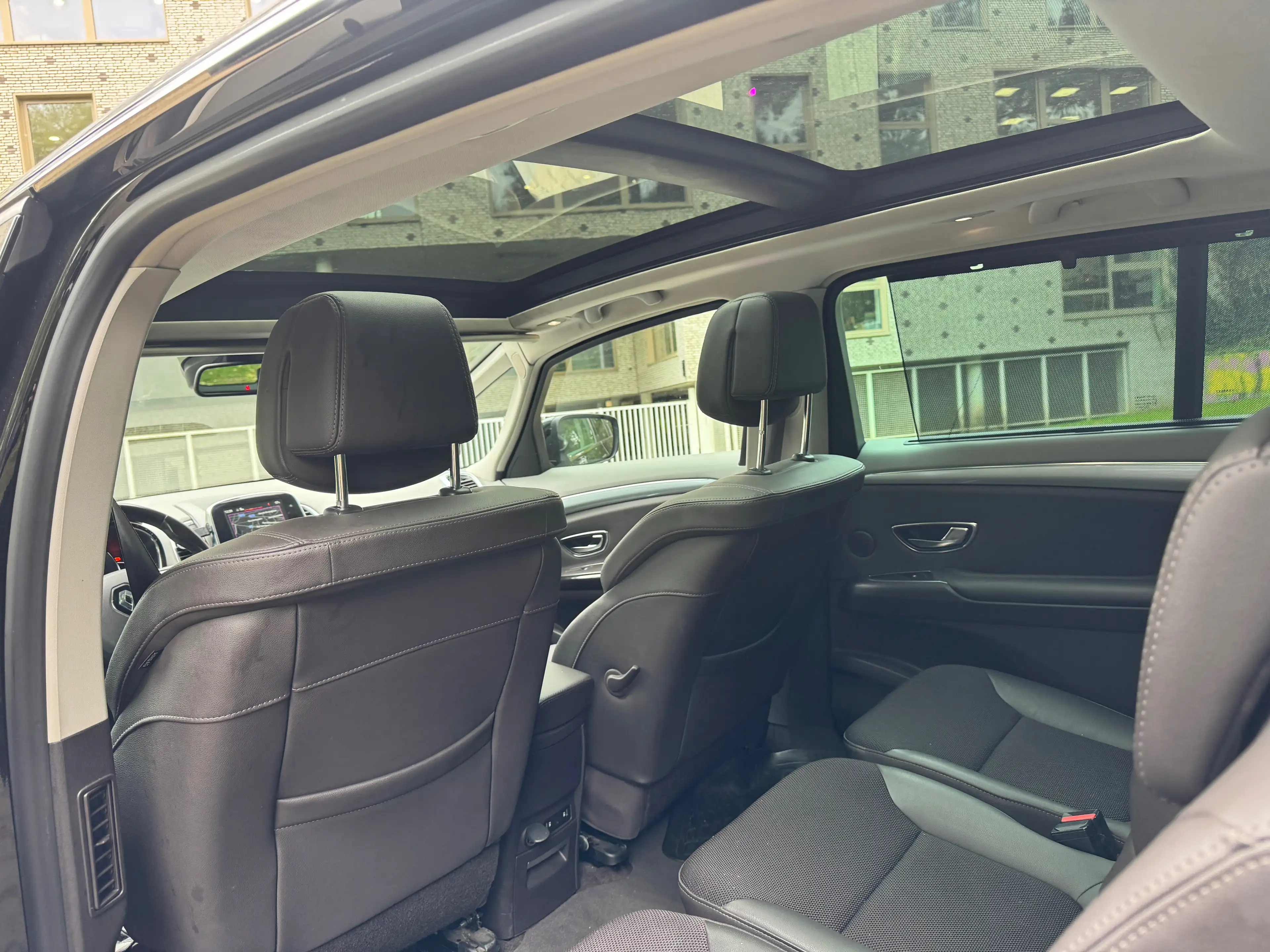 Renault Espace Espace 1.6 dCi Energy Intens EDC — photo 10
