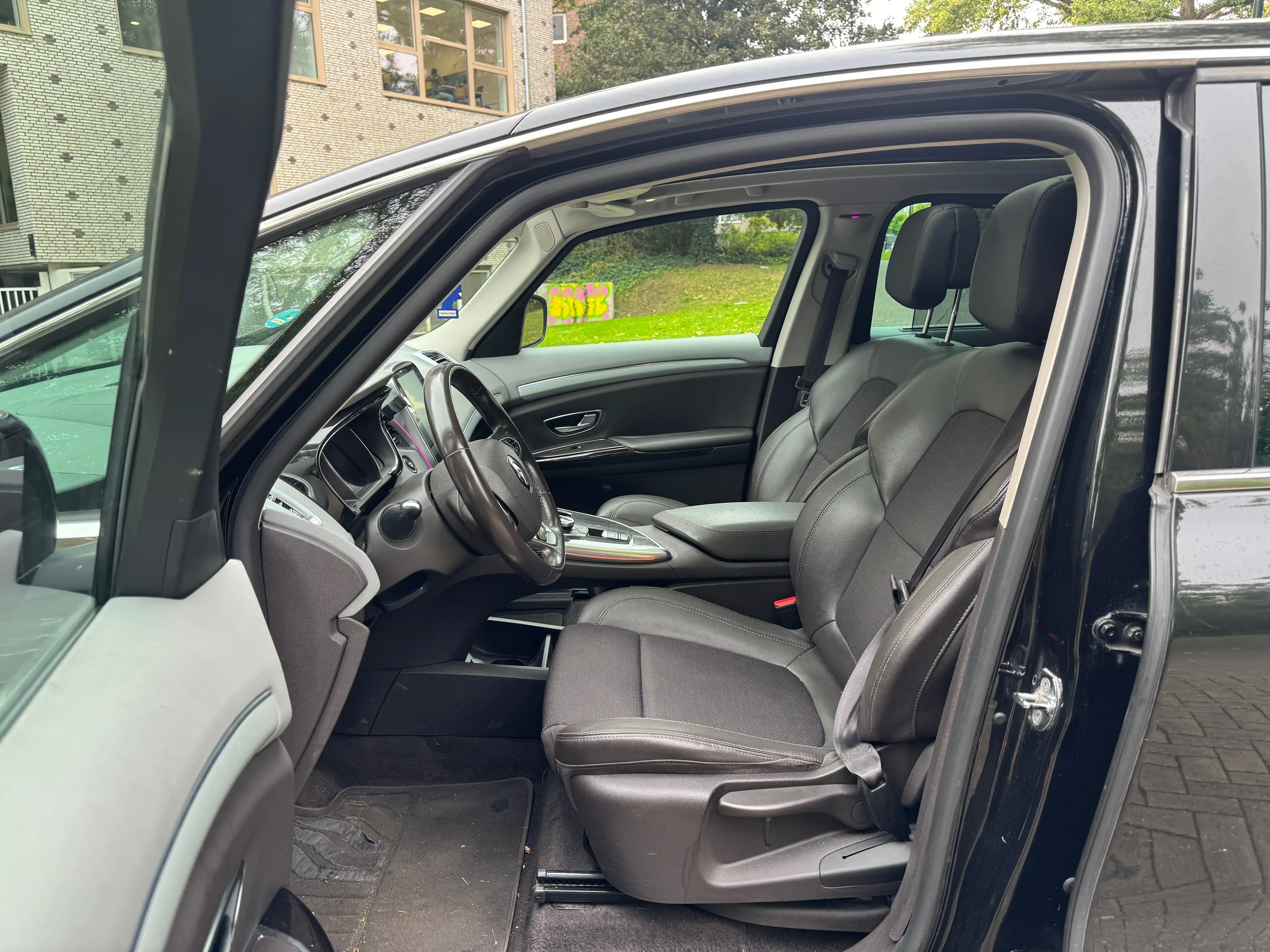Renault Espace Espace 1.6 dCi Energy Intens EDC — photo 11