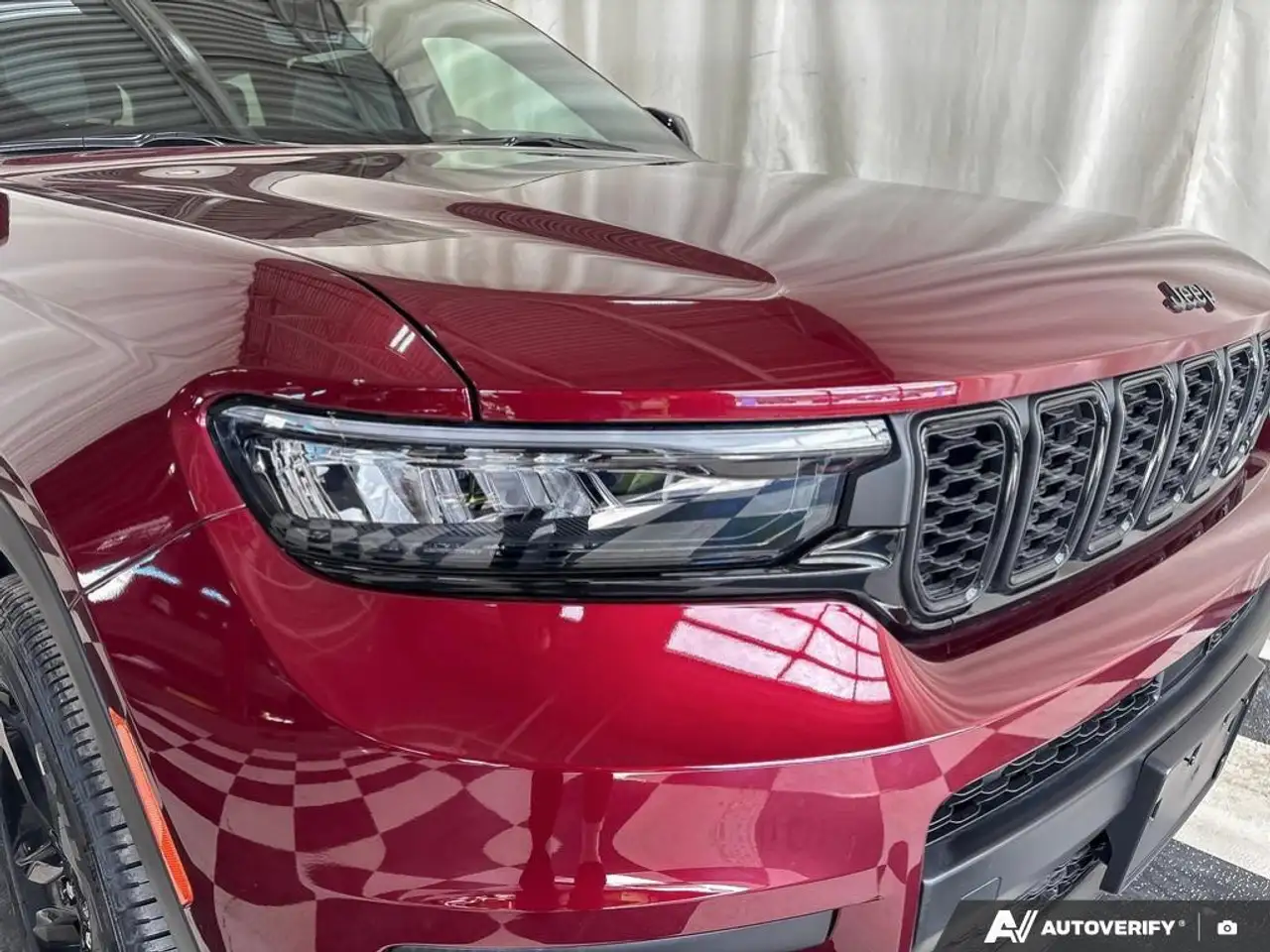 Jeep Grand Cherokee photo Jeep Grand Cherokee