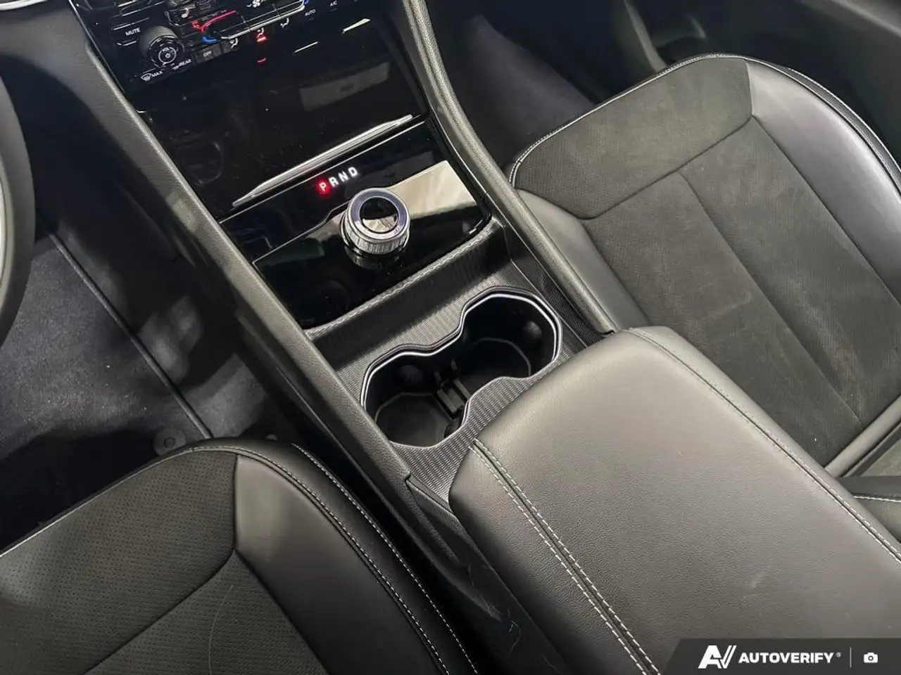 Jeep Grand Cherokee photo Jeep Grand Cherokee