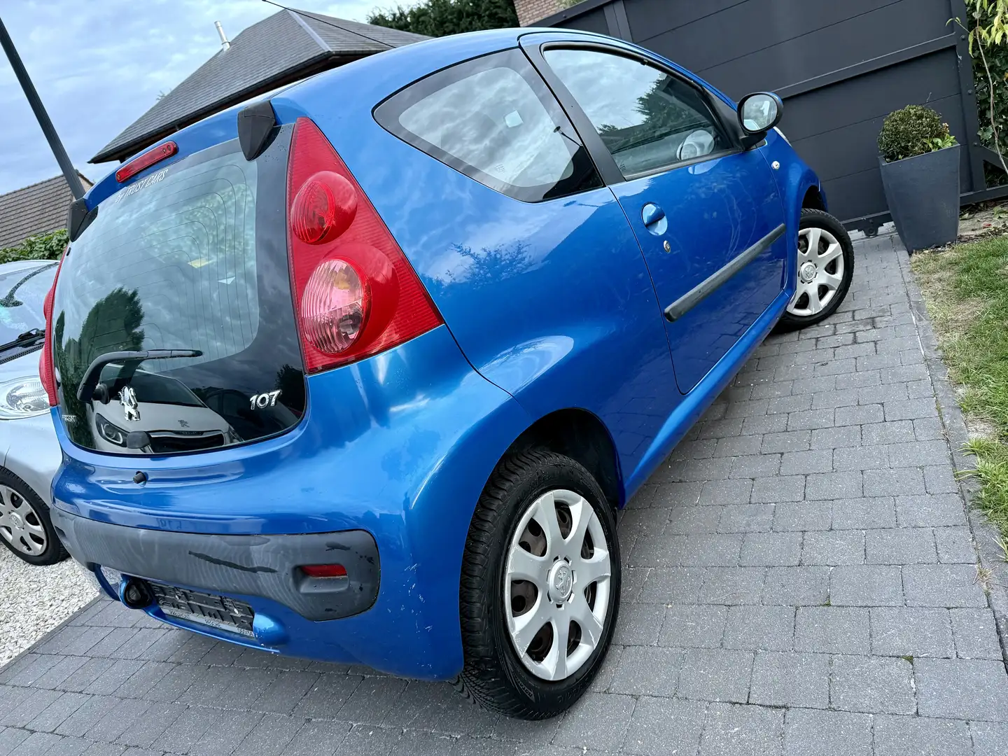 Peugeot 107 1.0i * 83.000 Km * État Neuf * CT OK * CAR PASS ! - 2