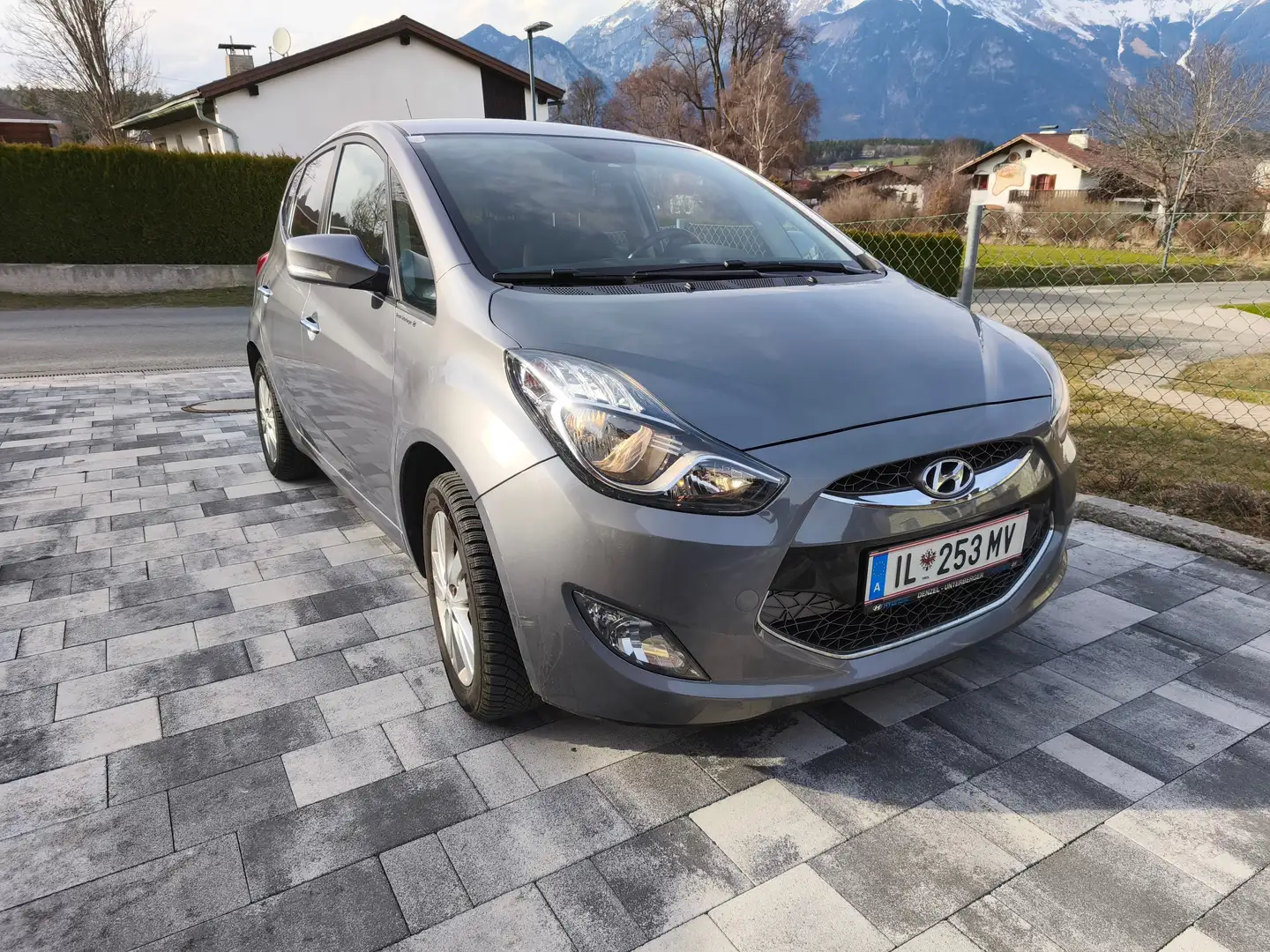 Hyundai iX20 iX20 1,6 CVVT Comfort Aut. Comfort Silber - 1