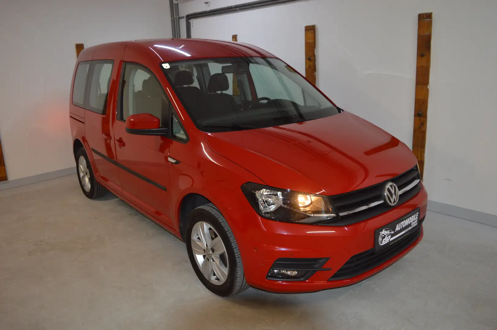 Volkswagen Caddy 2,0 TDI **2.Besitz**DSG**Navi** Rouge - 1