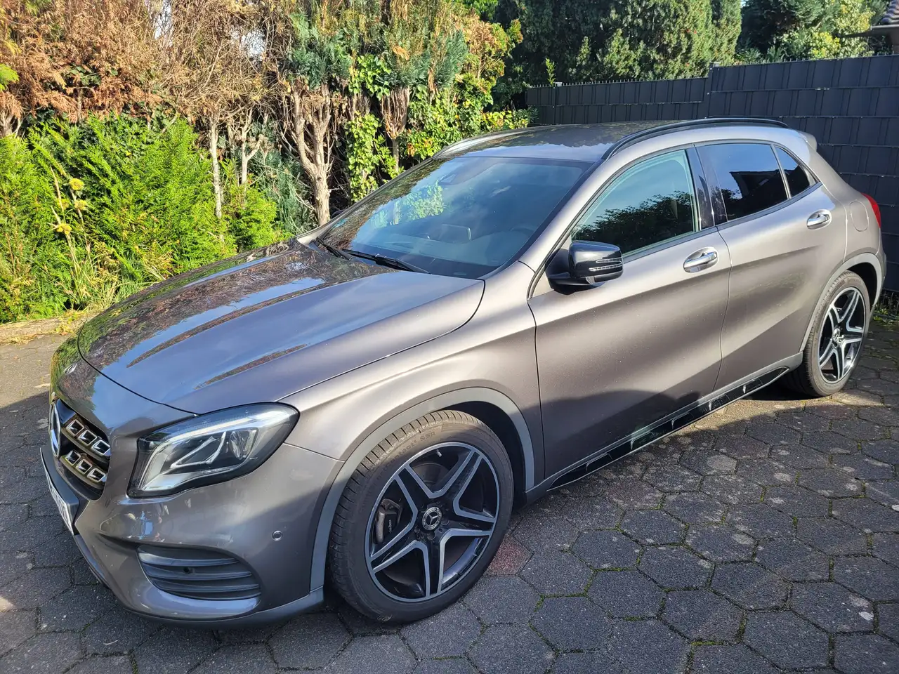 Mercedes-Benz GLA 250