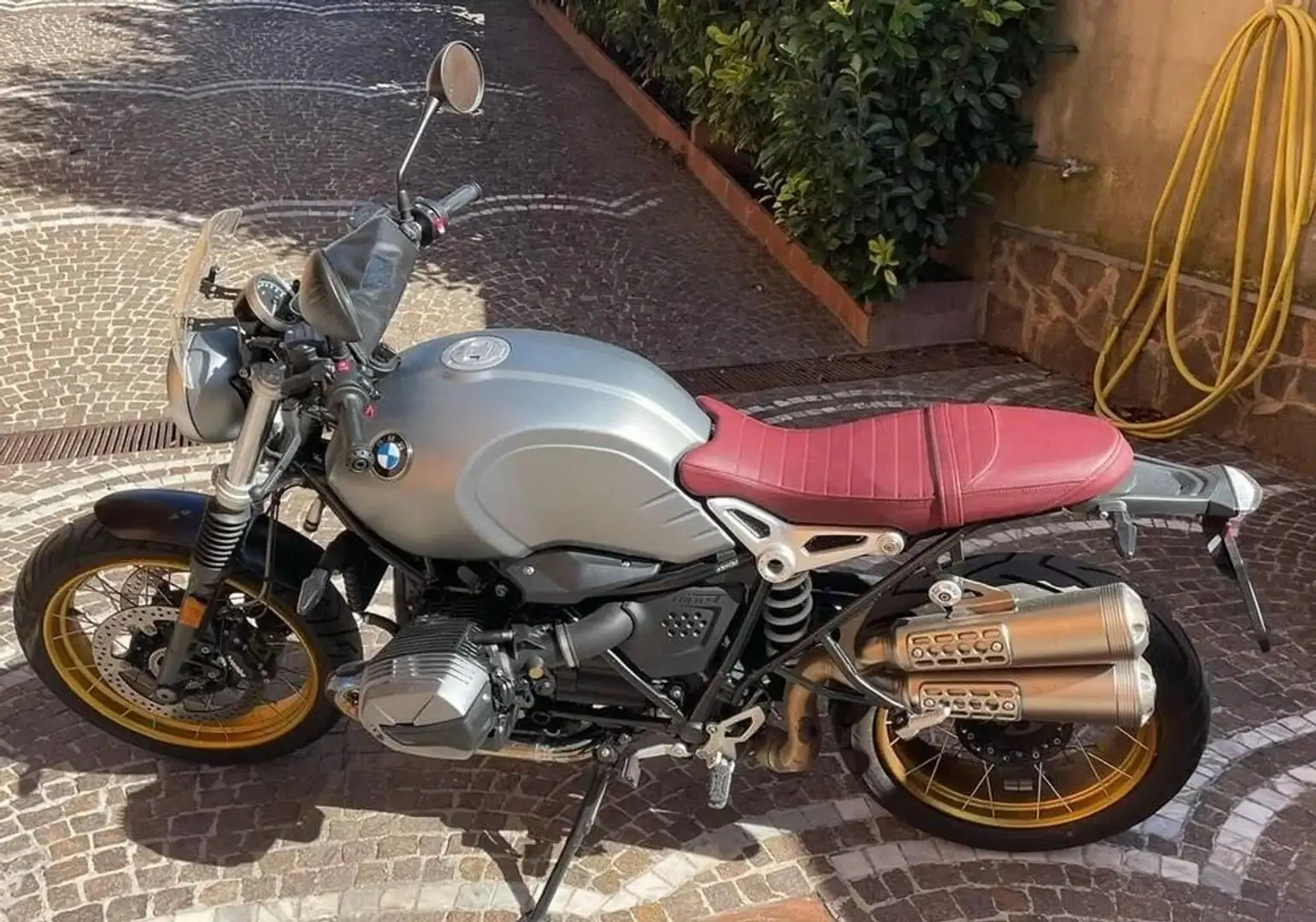 BMW R nineT Scrambler Grigio - 1