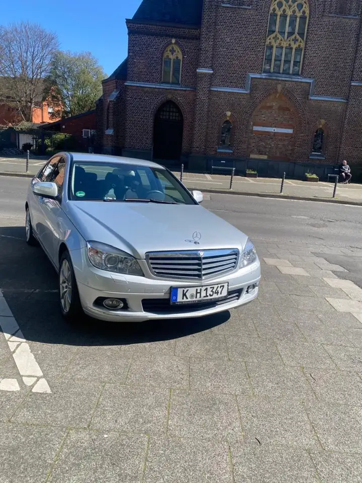Mercedes-Benz C 230