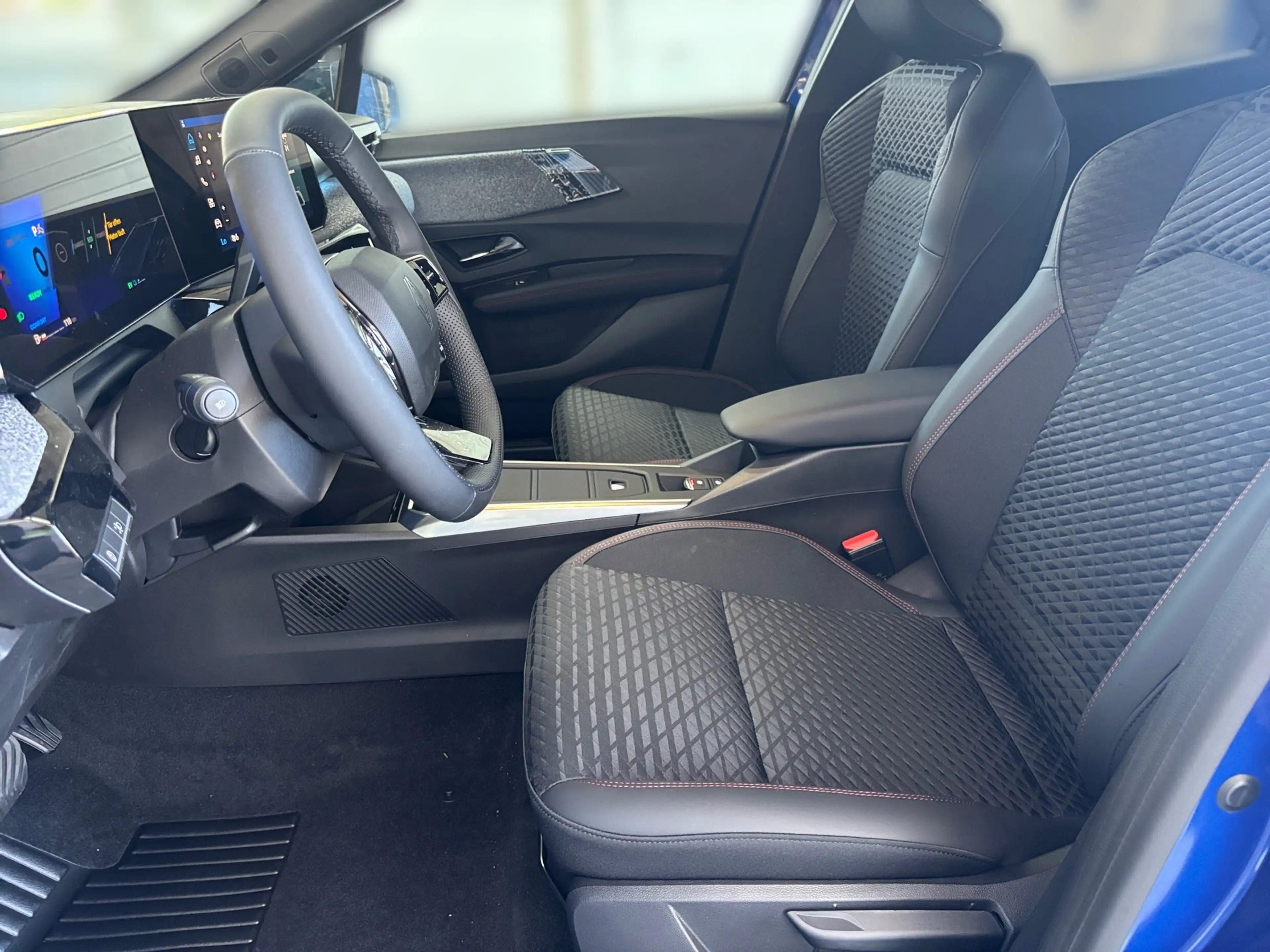 Renault Clio CLIO Techno Full Hybrid E-Tech 160 — photo 8
