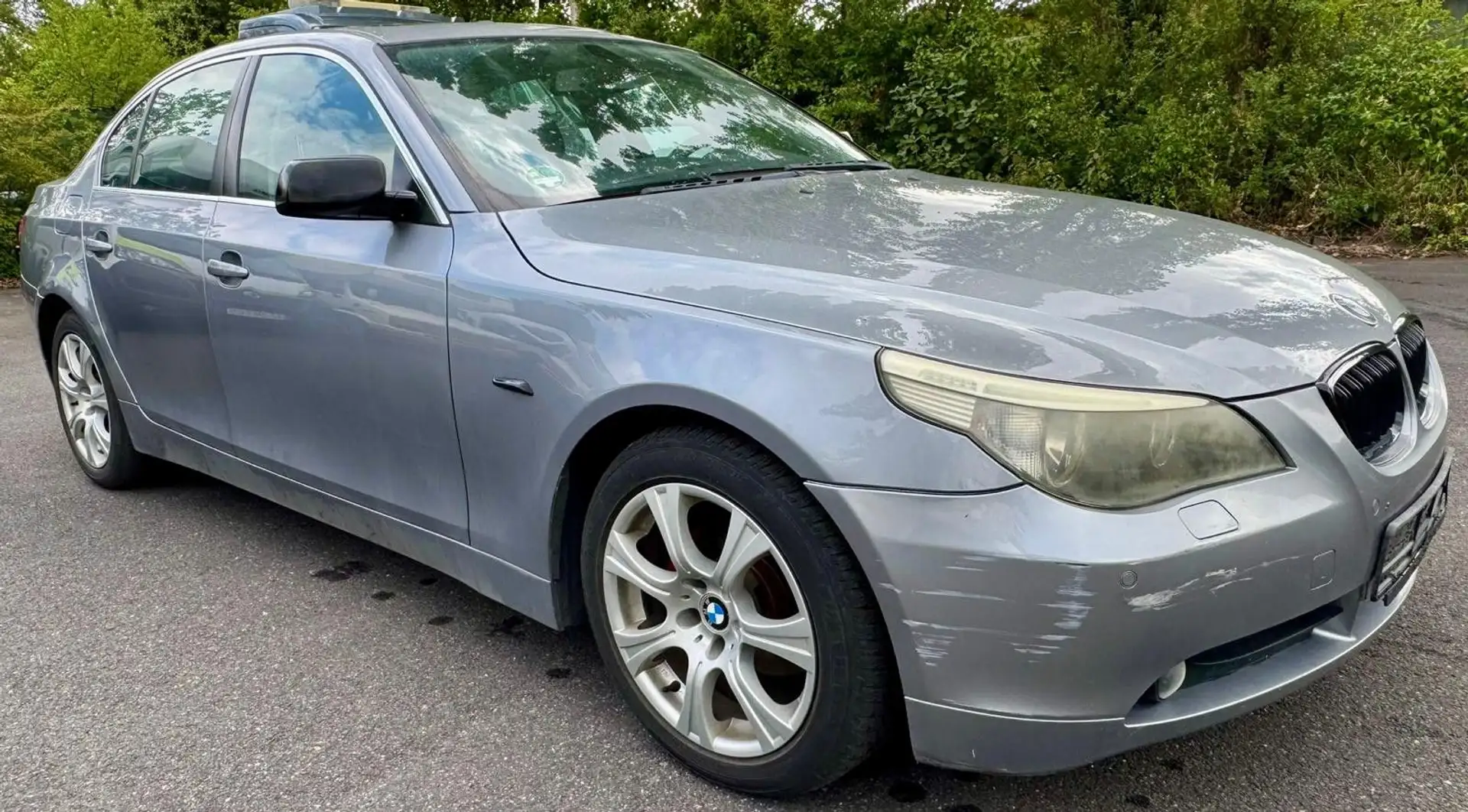 BMW 520 i 5 Lim, Grigio - 1