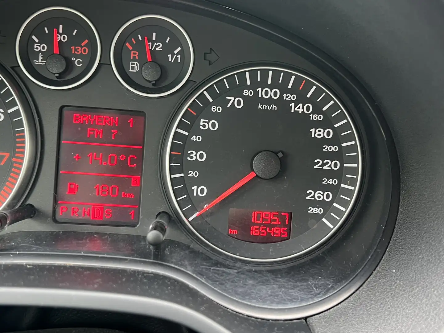 Audi A3 2.0 TFSI Sportback (DSG) S tronic Ambition - 2