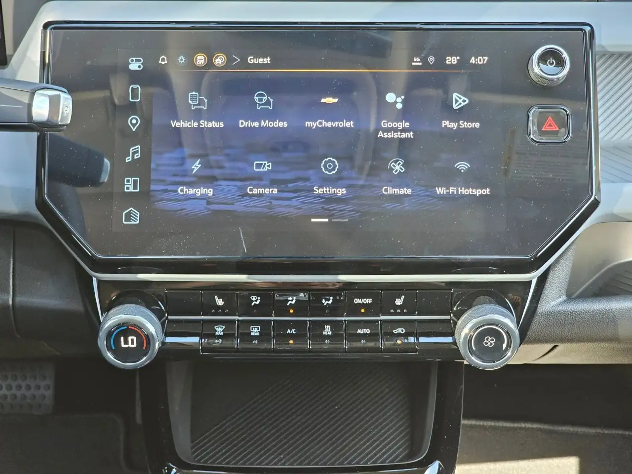 Chevrolet Bolt photo Chevrolet Bolt