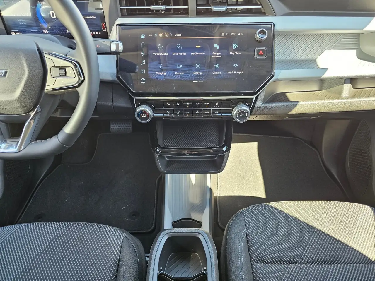 Chevrolet Bolt photo Chevrolet Bolt