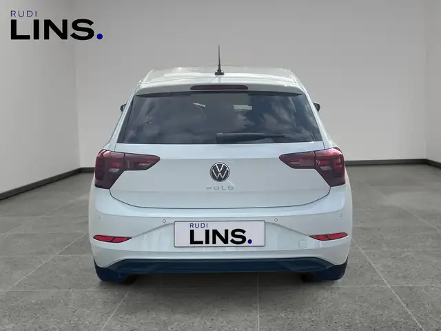 Volkswagen Polo view 4