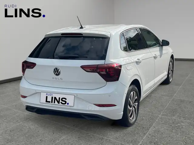 Volkswagen Polo view 5