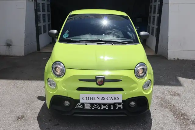 Abarth 595 view 3