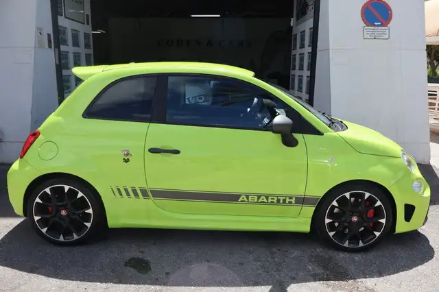 Abarth 595 view 5