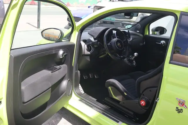 Abarth 595 view 9