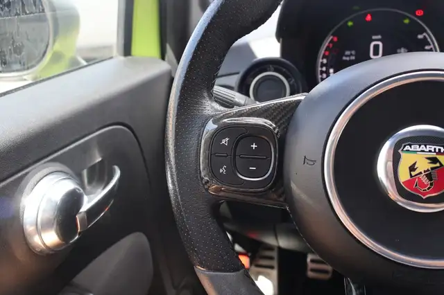 Abarth 595 view 12