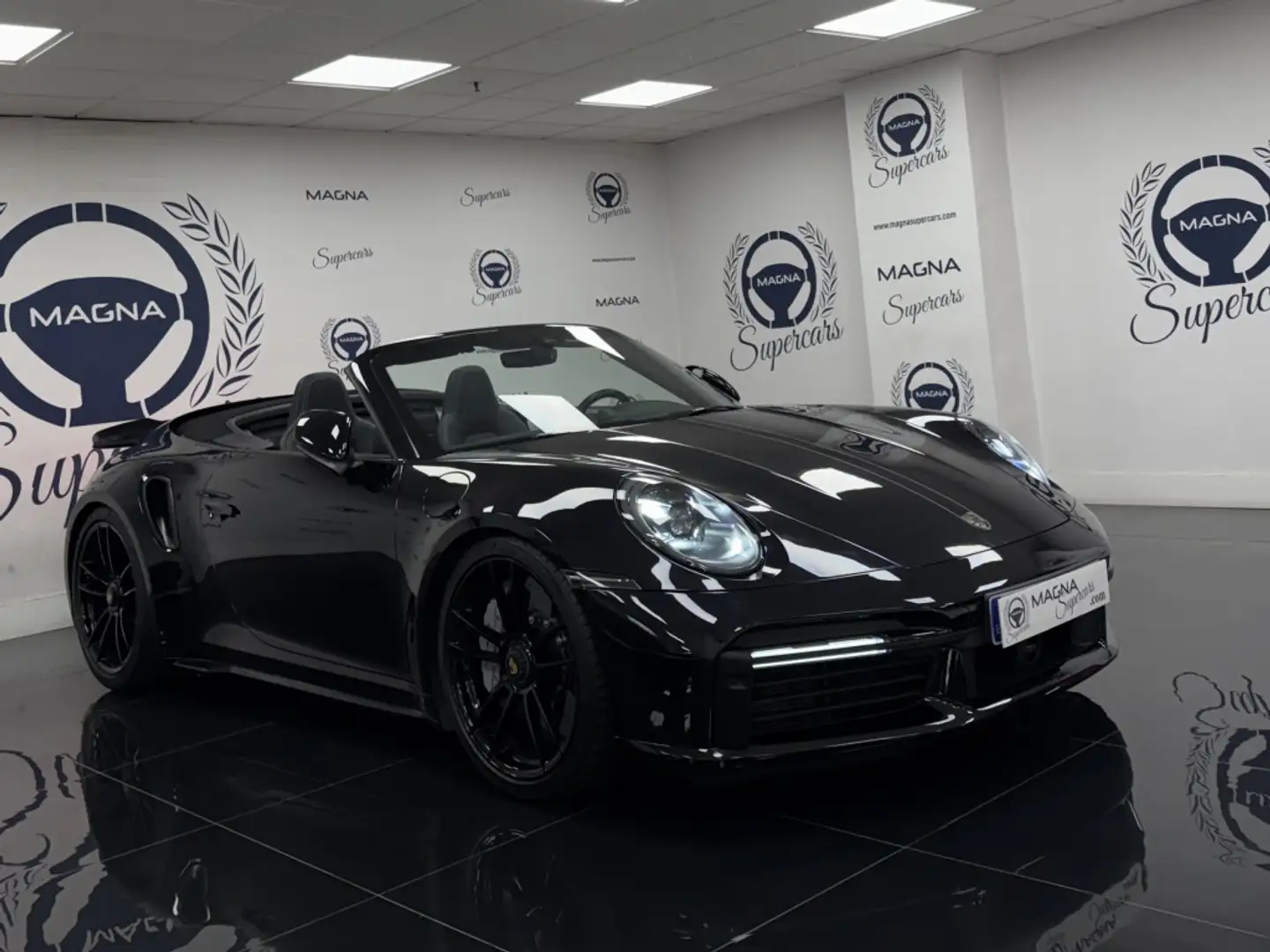 Porsche 992 Turbo S Cabriolet PDK Negro - 1