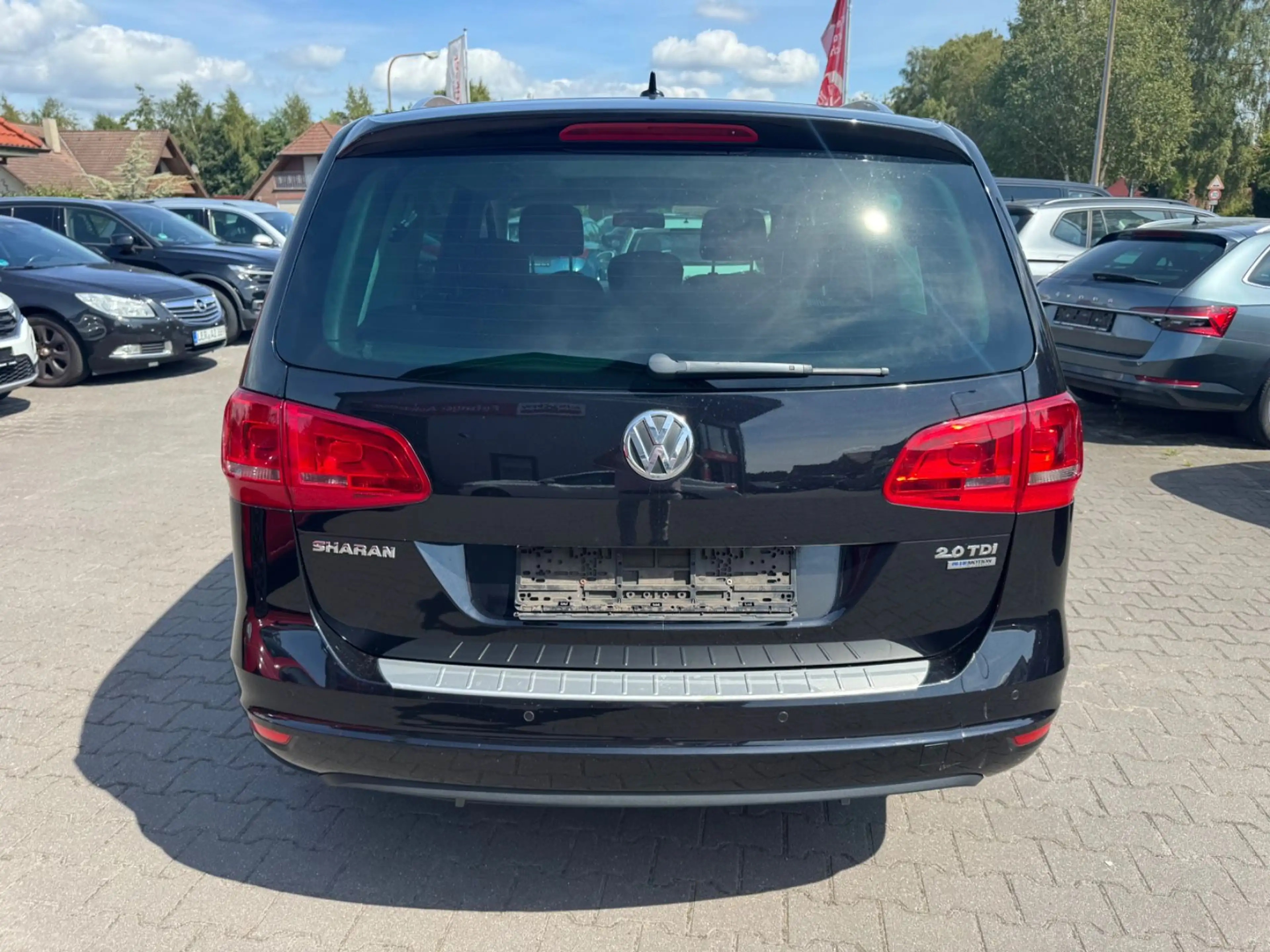 Volkswagen Sharan Match PDC PanoMFL NAVI KLIMA SHZ TEMP AHK — photo 5