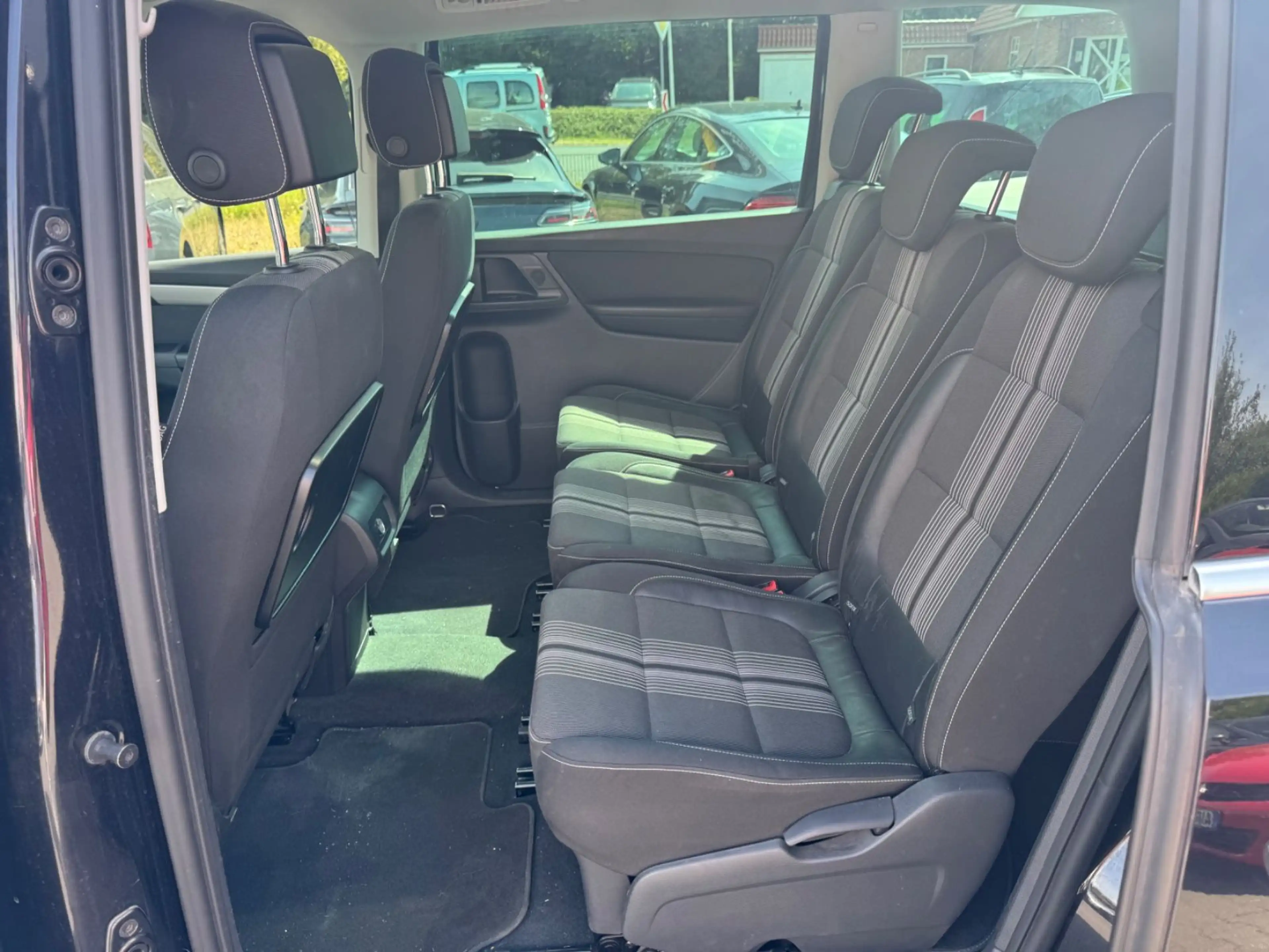 Volkswagen Sharan Match PDC PanoMFL NAVI KLIMA SHZ TEMP AHK — photo 10
