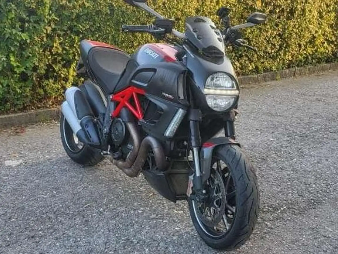 Ducati Diavel Rojo - 2