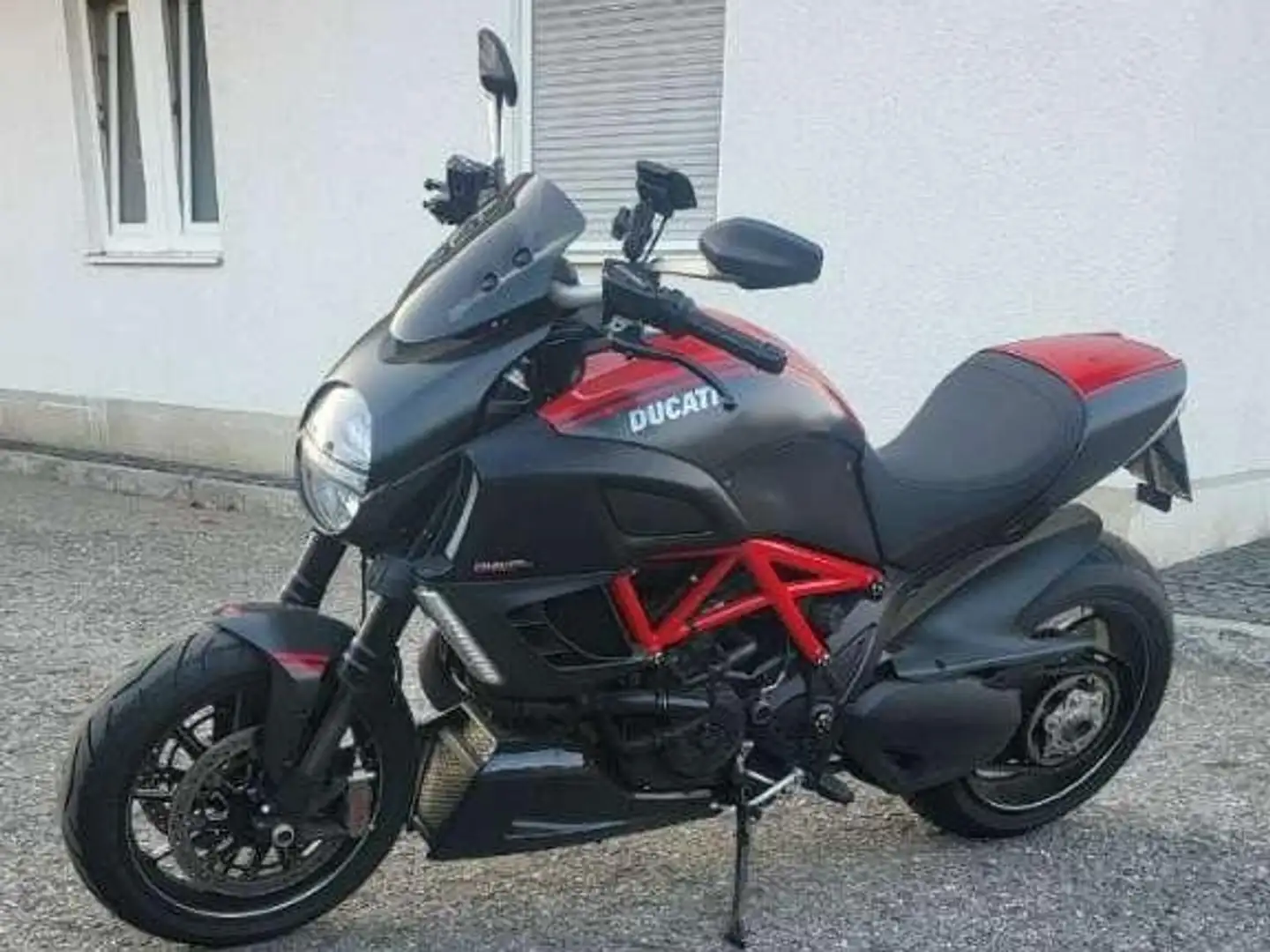 Ducati Diavel Rojo - 1