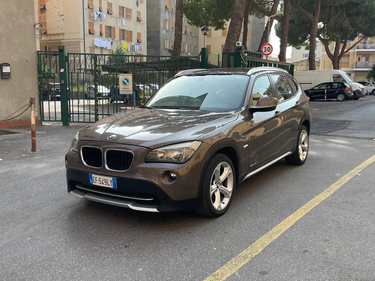 BMW X1 X1 E84 sdrive18d - 1