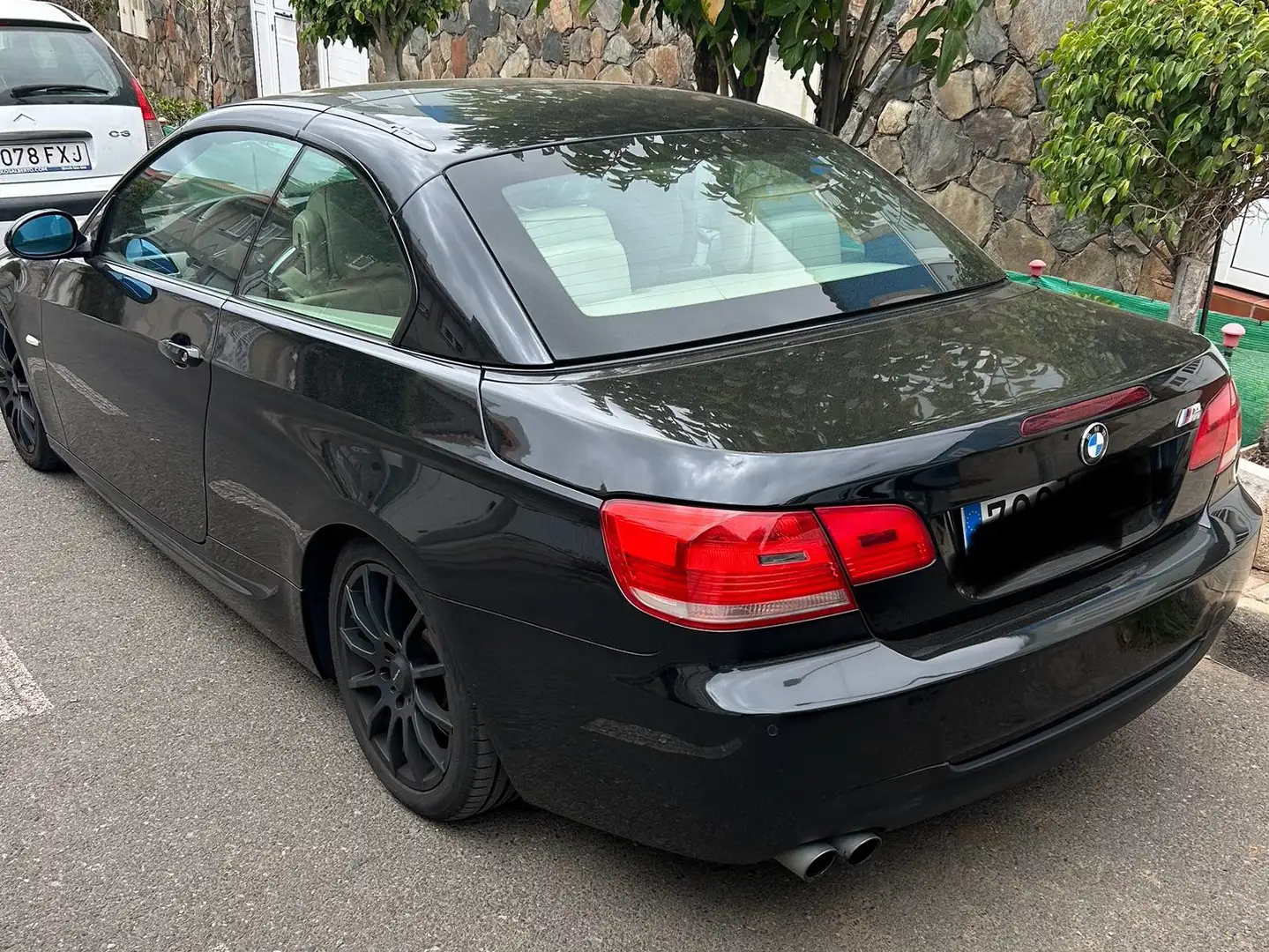 BMW 330 330d Cabrio Aut. Negro - 2