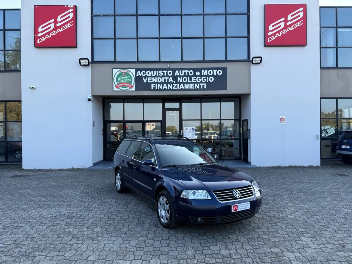Volkswagen Passat Passat 1.9 TDI/130 CV cat Var. C.line Bleu - 1